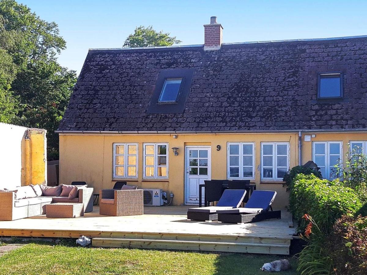 4 Person Holiday Home In Bandholm Zewnętrze zdjęcie